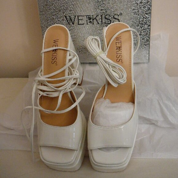 Wet Kiss White 6" Chunky Heel Double Platform Open Toe Sandals-US 9.5 EUR 40-NIB - Picture 1 of 9